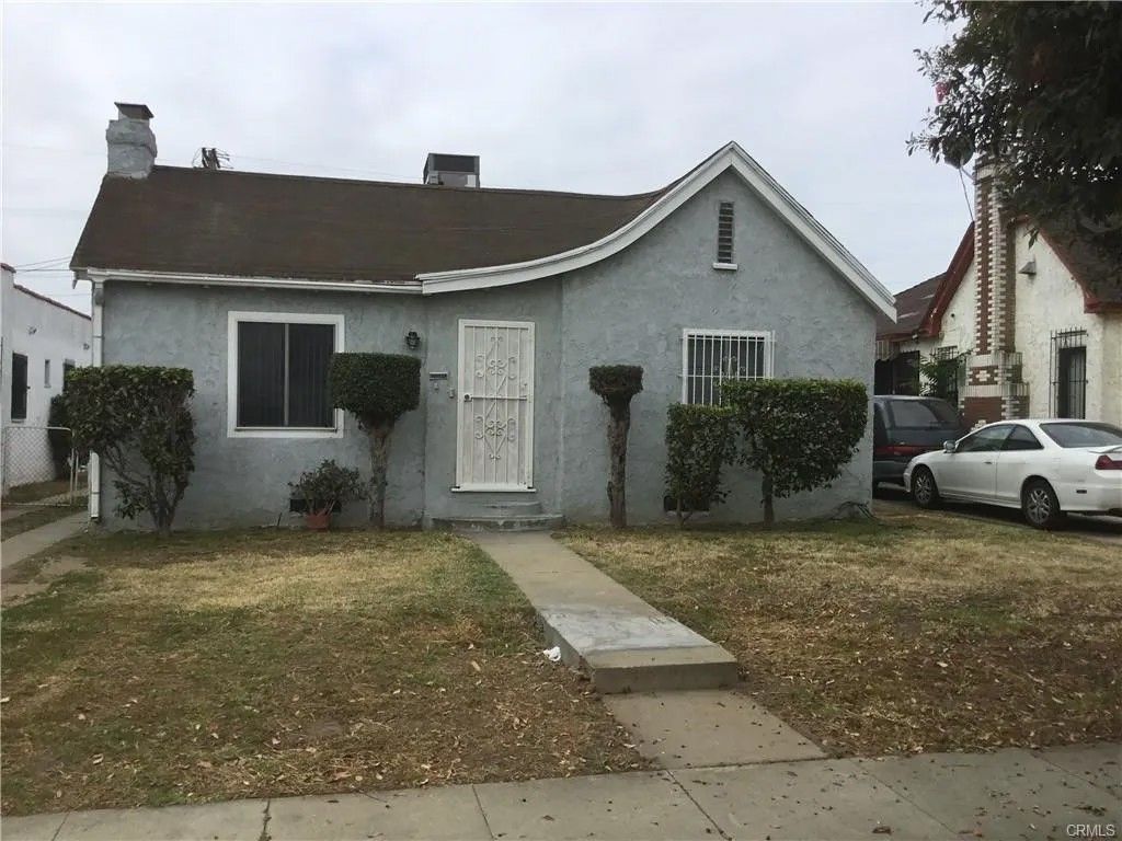 Photo of 2010 W 85th St, Los Angeles, CA 90047 (MLS # IN25274281)