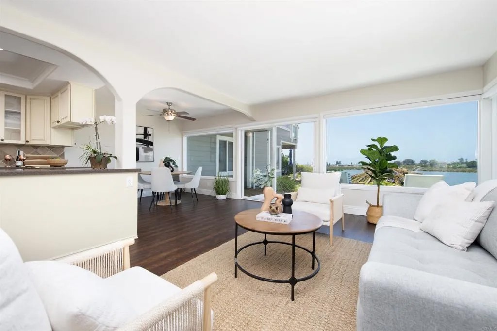 2535 Jefferson Street 10