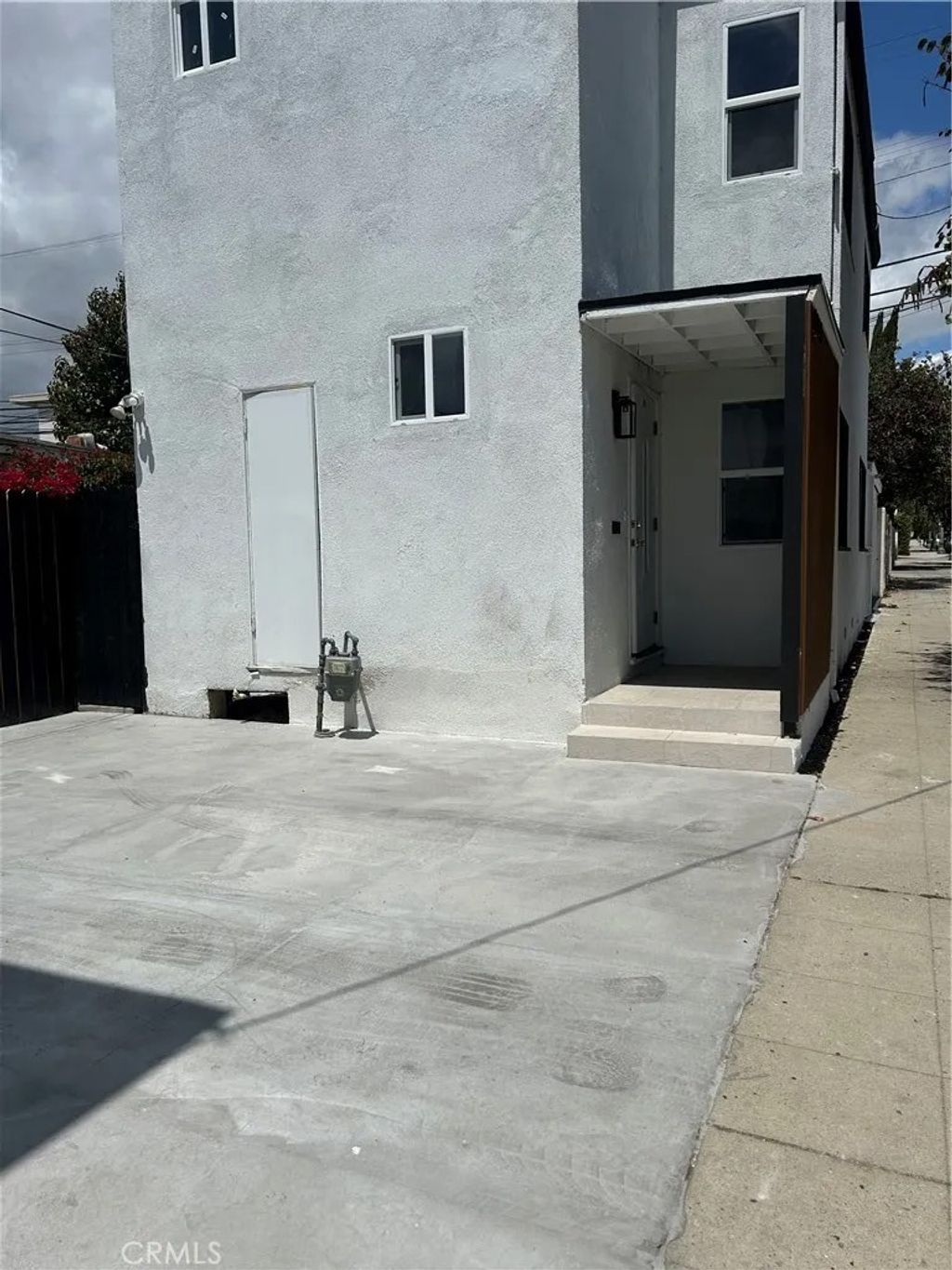 Photo of 1211 Cole, Los Angeles, CA 90038 (MLS # SR26083719)