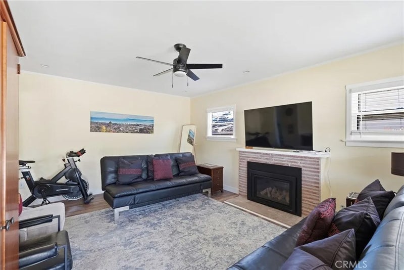 319 W Mission Street