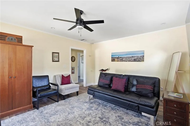 319 W Mission Street