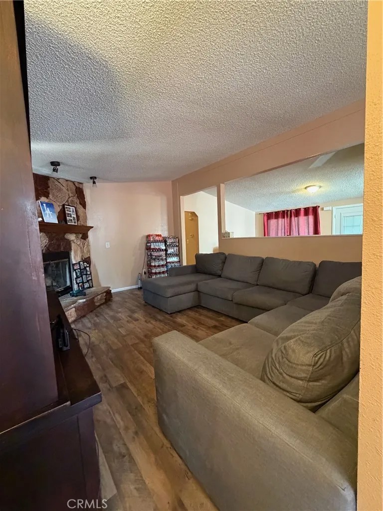 29021 Bouquet Canyon 201