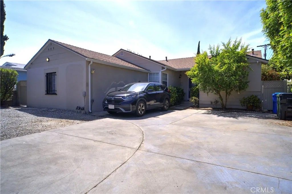 Photo of 8163 Willis Ave, Panorama City, CA 91402 (MLS # SR26071635)