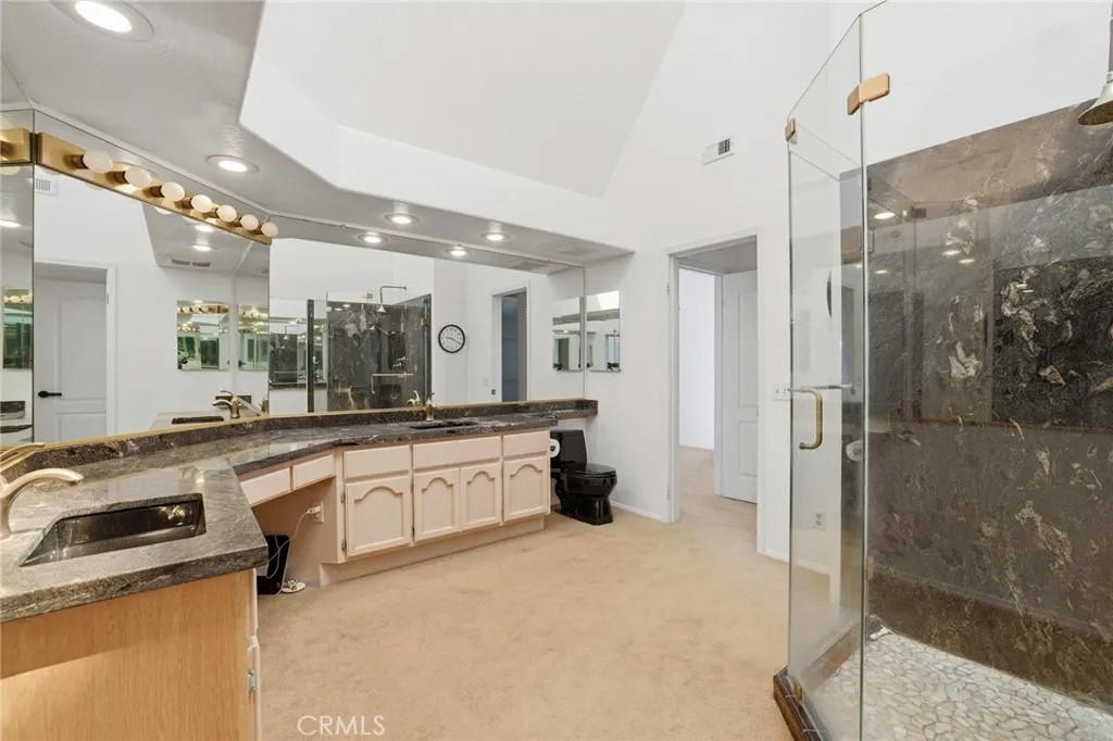 520 Lexington Court 103