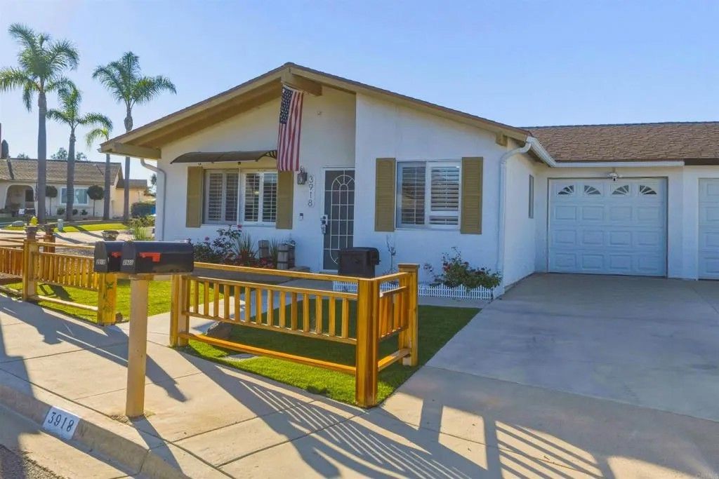 Photo of 3918 San Lorenzo Court, Oceanside, CA 92057 (MLS # NDP2601750)