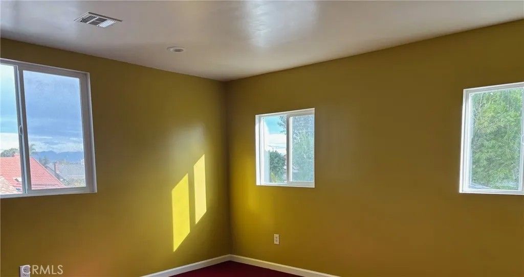 Photo of 21323 Conradi Ave, Torrance, CA 90502 (MLS # SB25267500)