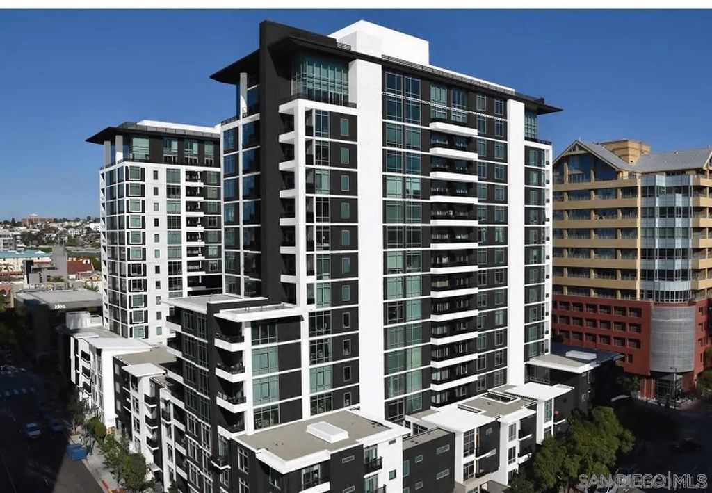 Photo of 425 W Beech St #1157, San Diego, CA 92101 (MLS # 260001506)