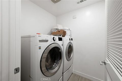 Tiny photo for 1056 N Joels Pl, Los Angeles, CA 90012 (MLS # IG25255131)