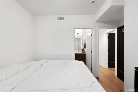 Tiny photo for 1056 N Joels Pl, Los Angeles, CA 90012 (MLS # IG25255131)