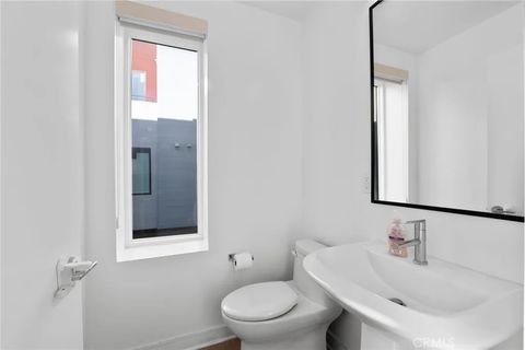 Tiny photo for 1056 N Joels Pl, Los Angeles, CA 90012 (MLS # IG25255131)