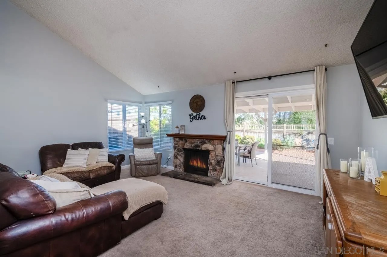 14027 Hermosillo Way