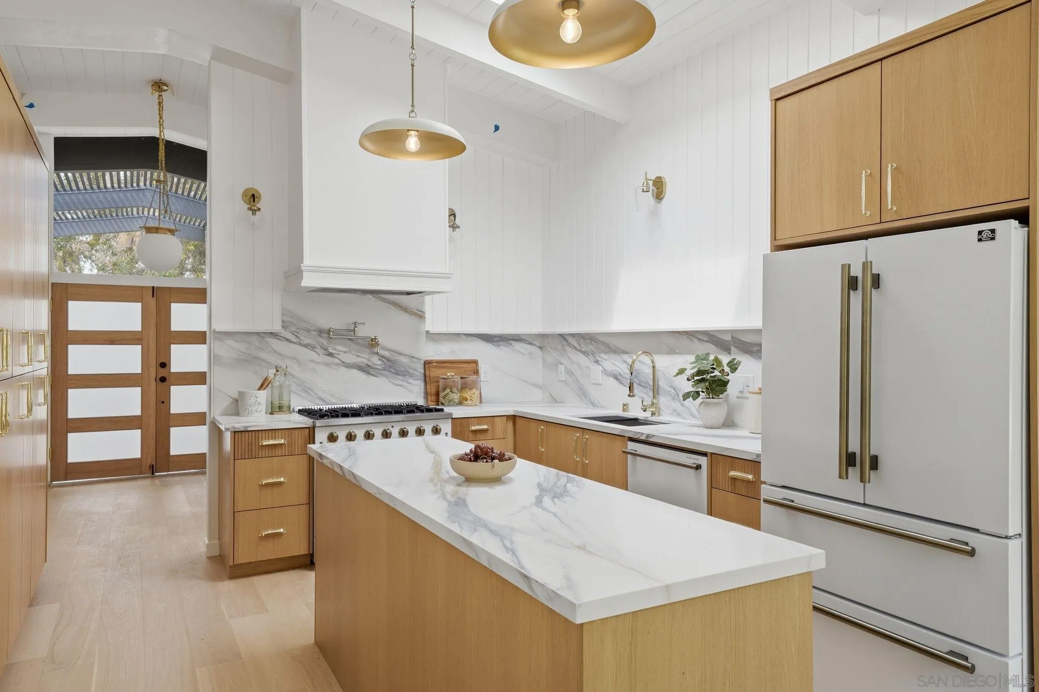 5137 San Aquario Dr