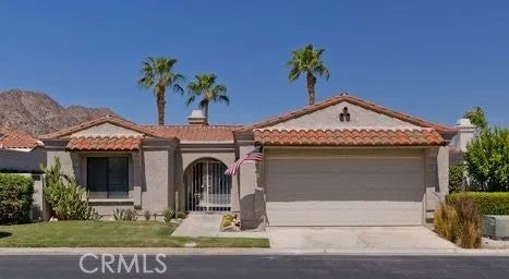 Photo of 48139 Calle Seranas, La Quinta, CA 92253 (MLS # SR26034878)
