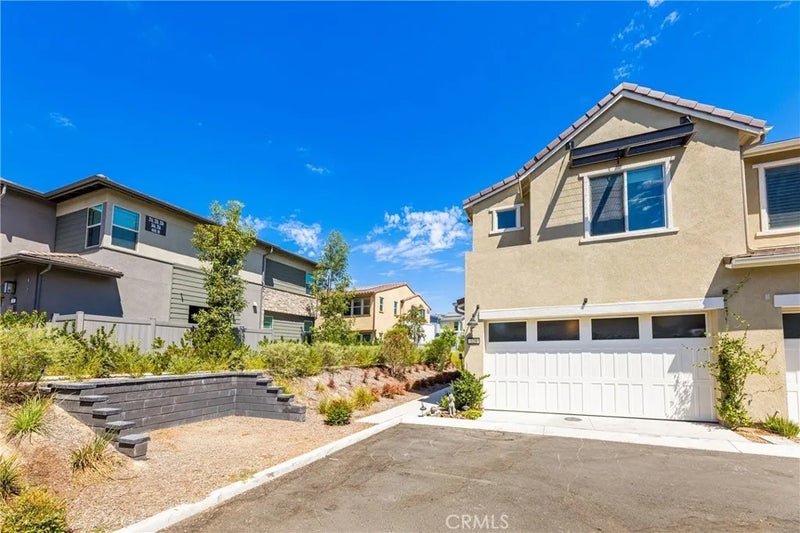 329 Moonflower Road