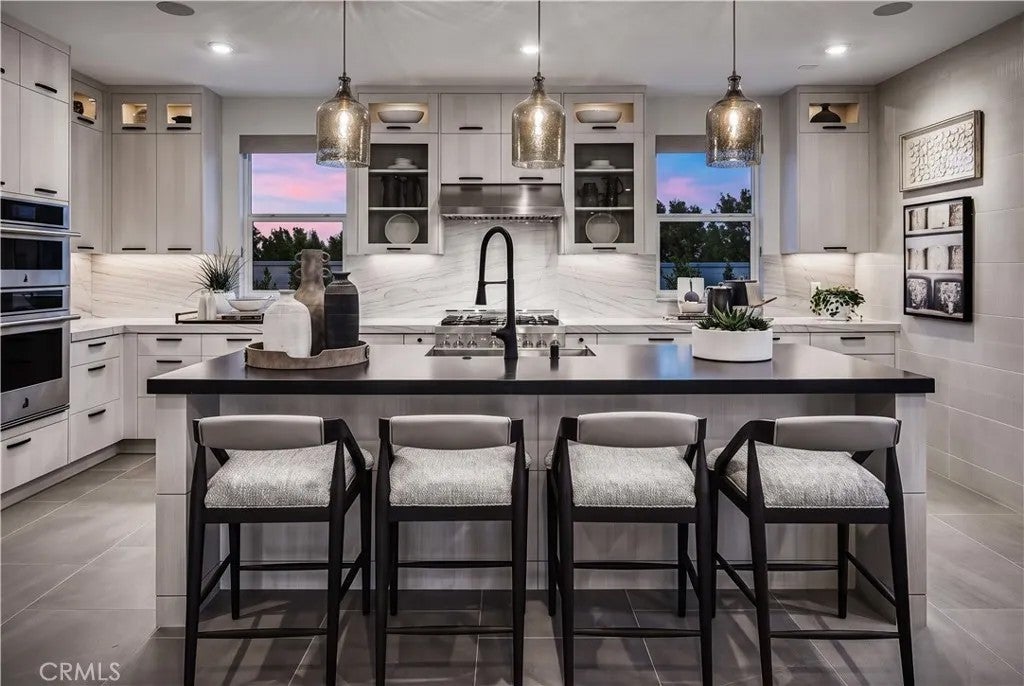 129 Sawtelle