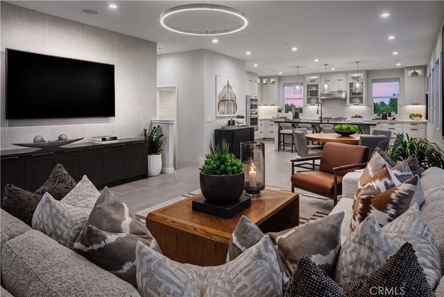 129 Sawtelle, Irvine