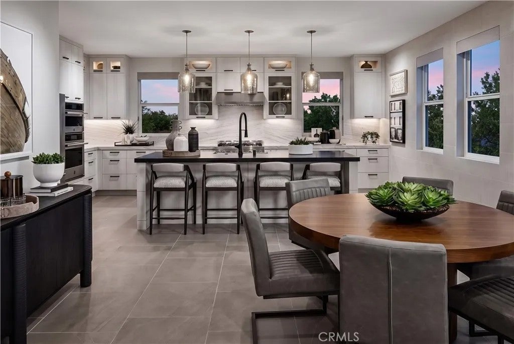 129 Sawtelle