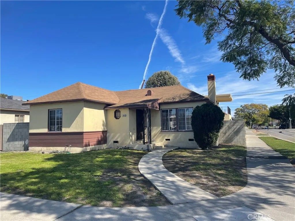 Photo of 3892 Cherrywood Avenue, Los Angeles, CA 90008 (MLS # DW26044596)