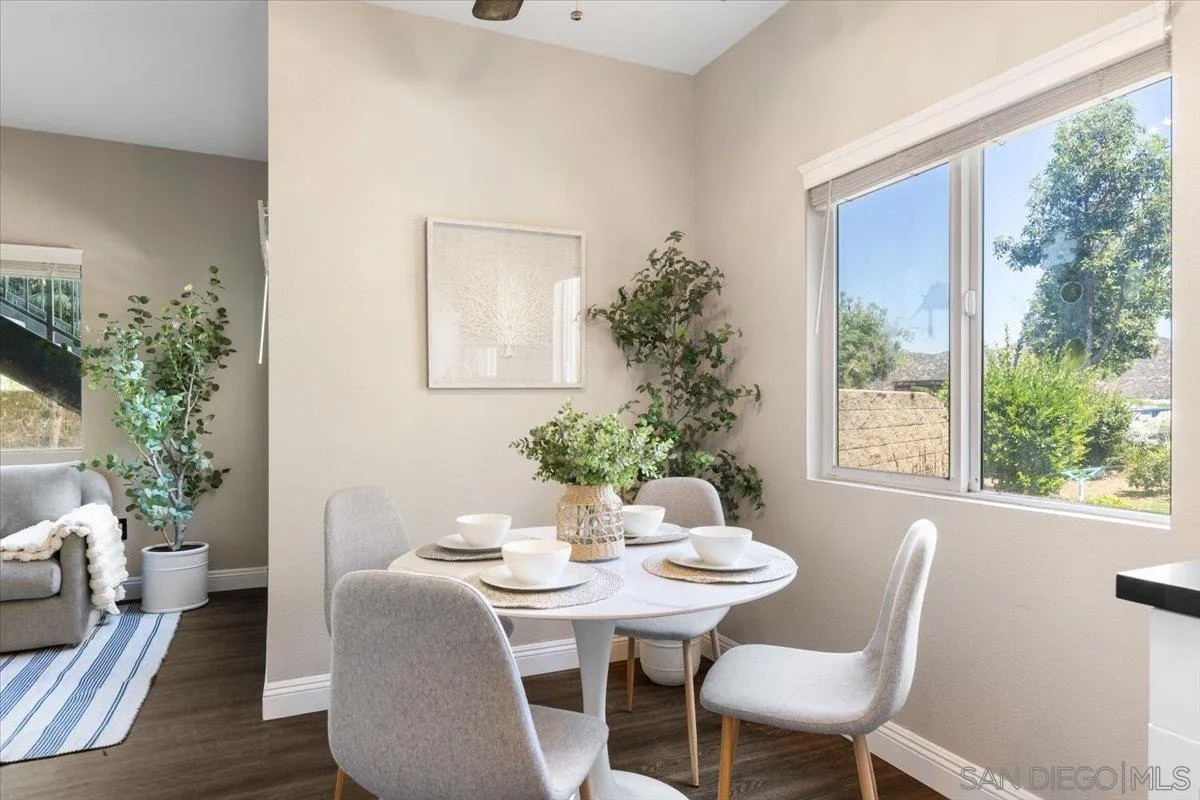 9728 Marilla Dr 210