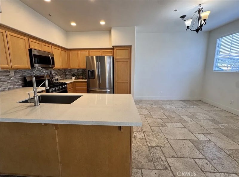 310 E Mccoy