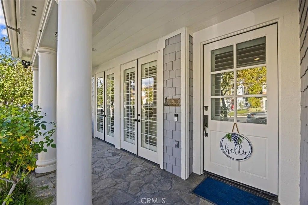 Photo of 23930 Lakeside Road, Valencia, CA 91355 (MLS # SR26019193)