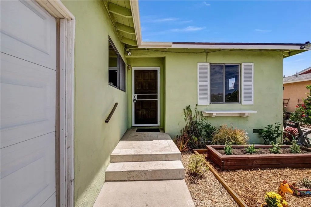 5124 N Arroway