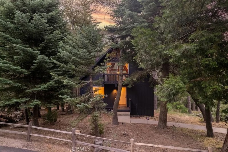 1191 Scenic Way