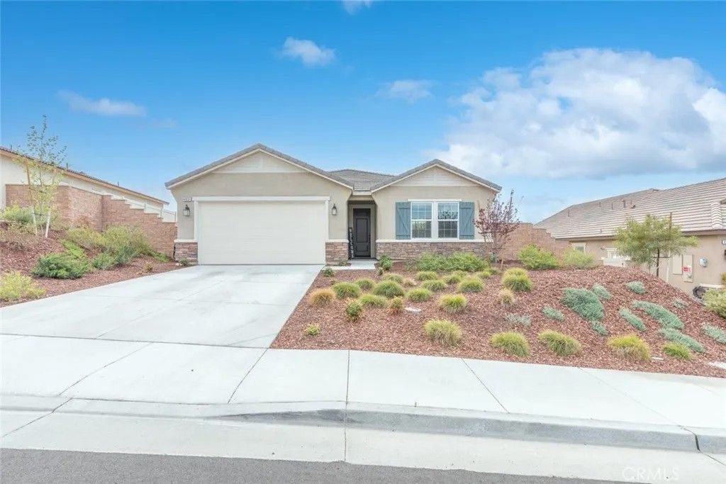 Photo of 41031 Burnet Street, Lake Elsinore, CA 92532 (MLS # SW26063496)