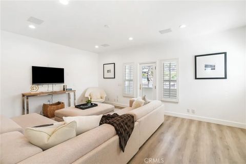 Tiny photo for 20112 Via Cellini, Porter Ranch, CA 91326 (MLS # TR25275398)