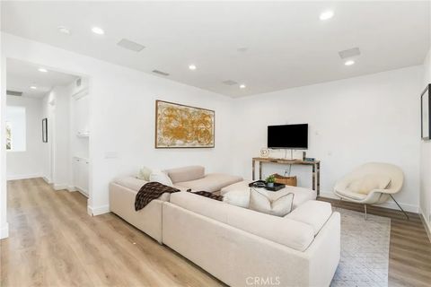 Tiny photo for 20112 Via Cellini, Porter Ranch, CA 91326 (MLS # TR25275398)