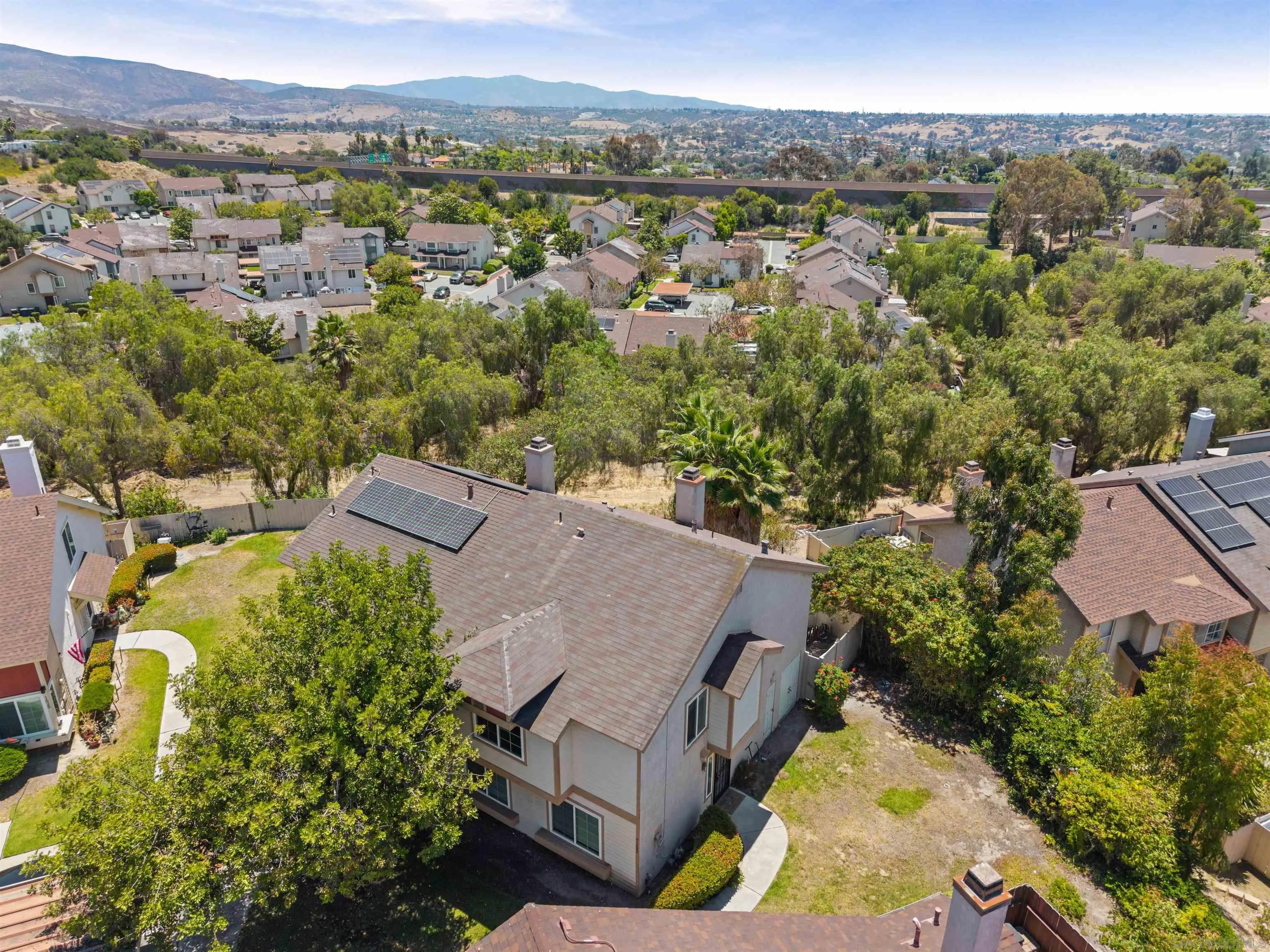 1629 Manzana Way