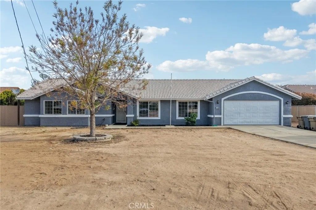 Photo of 14980 Larch Street, Hesperia, CA 92345 (MLS # DW26086833)