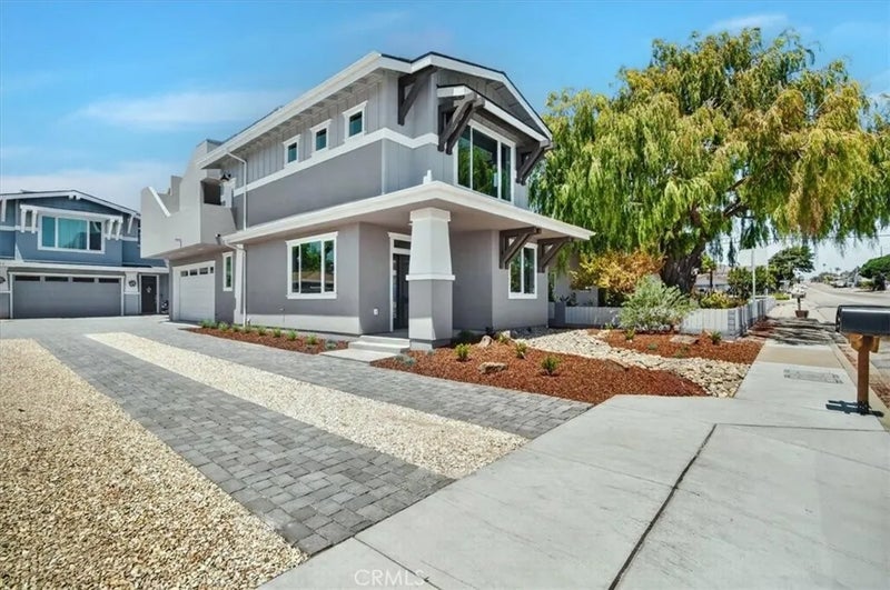 275 N 4th Street