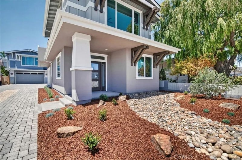 275 N 4th Street