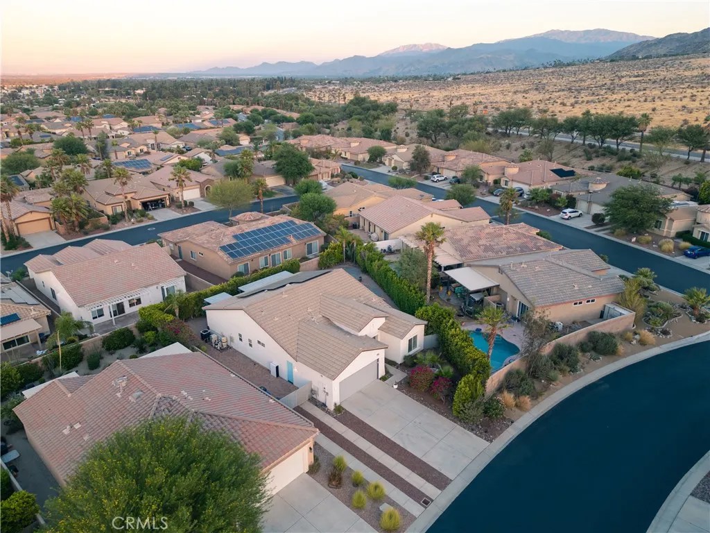 1090 Palmas Ridge