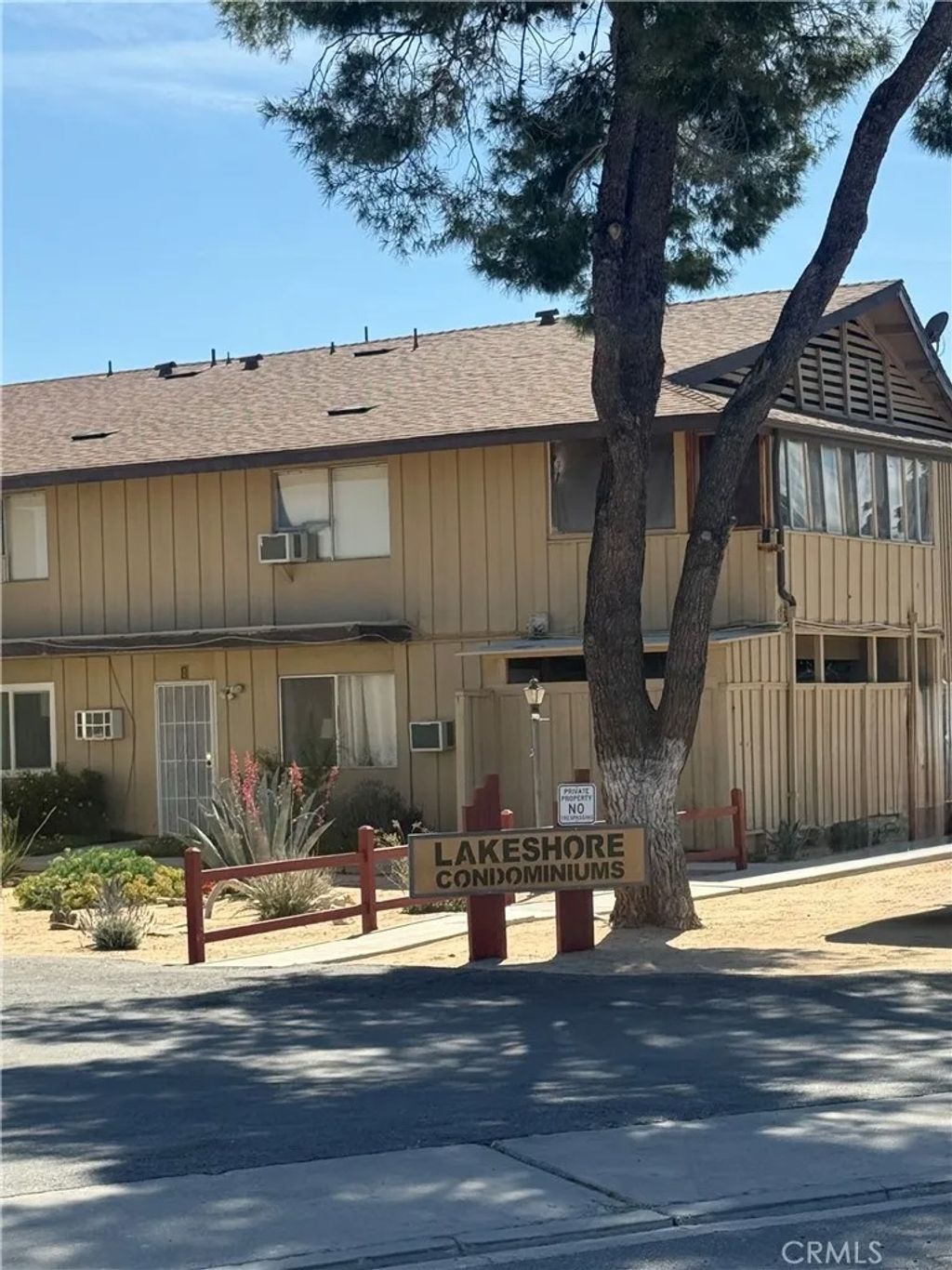 Photo of 21301 Lake Shore #8, California City, CA 93505 (MLS # SR26094378)