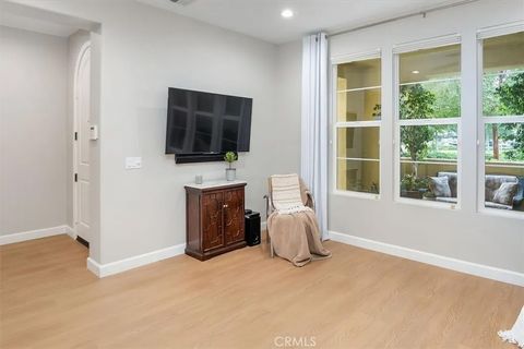 Tiny photo for 28771 Calle De La Paz Dr, Valencia, CA 91354 (MLS # SR25248222)