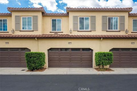 Tiny photo for 28771 Calle De La Paz Dr, Valencia, CA 91354 (MLS # SR25248222)