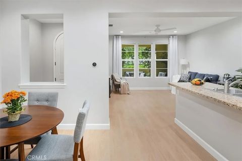 Tiny photo for 28771 Calle De La Paz Dr, Valencia, CA 91354 (MLS # SR25248222)