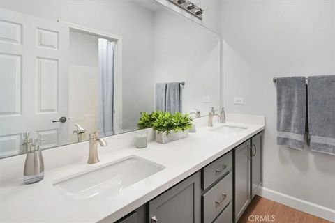 Tiny photo for 28771 Calle De La Paz Dr, Valencia, CA 91354 (MLS # SR25248222)