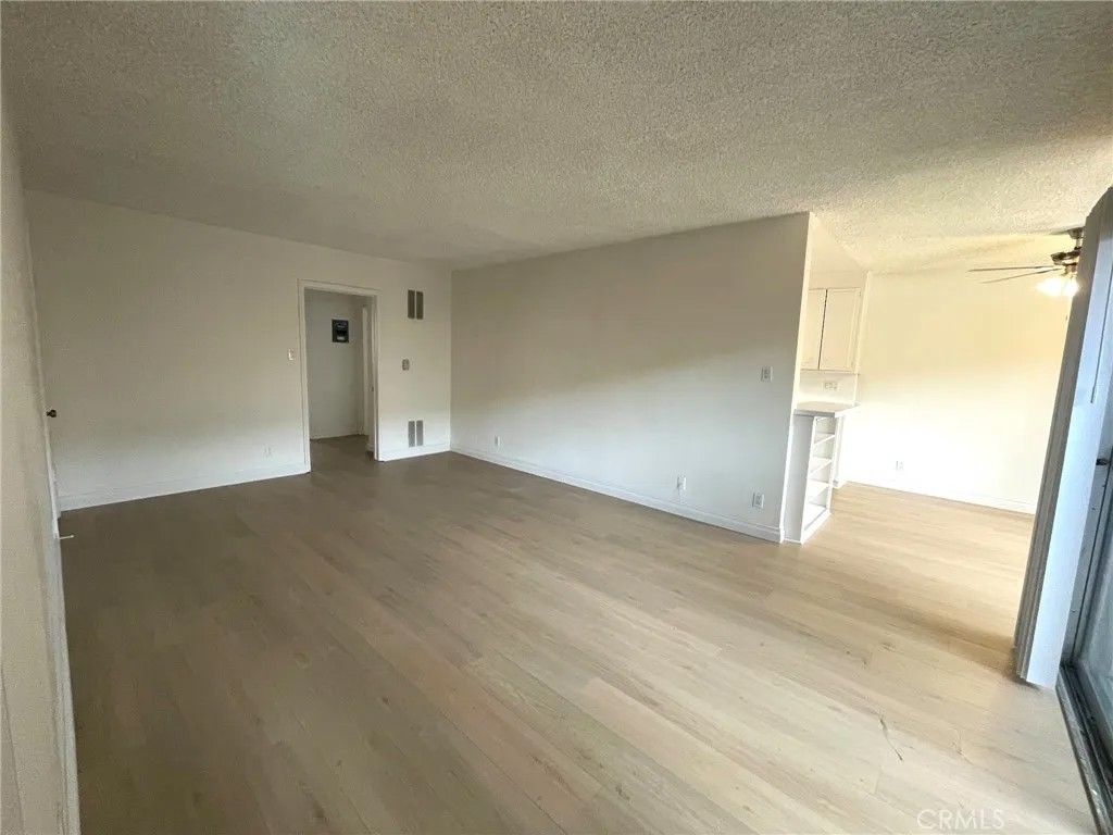 Photo of 5167 Yarmouth Avenue #5, Encino, CA 91316 (MLS # SB25248859)