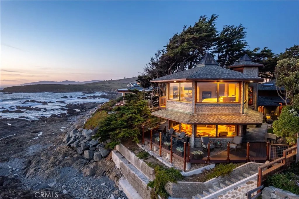 2431 Sherwood Drive