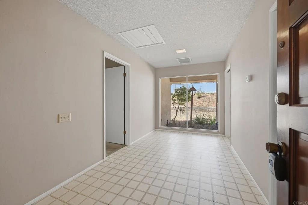 Photo of 2837 Carlton Way, Fallbrook, CA 92028 (MLS # NDP2606113)