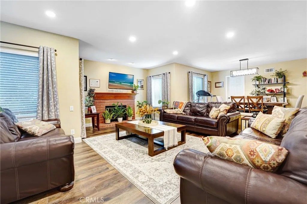 Photo of 12564 Spring Creek Road, Moorpark, CA 93021 (MLS # SR26037568)