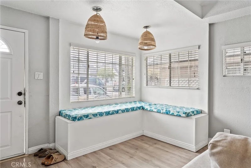 126 E Balboa