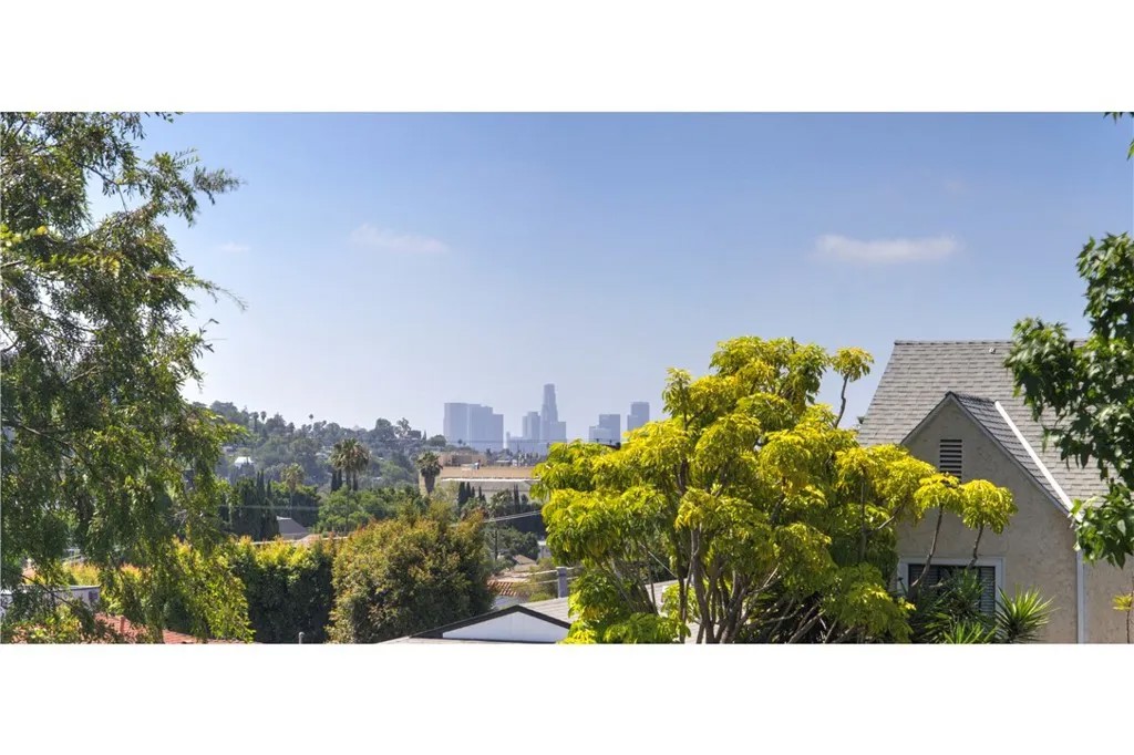 4343 Finley Avenue 27