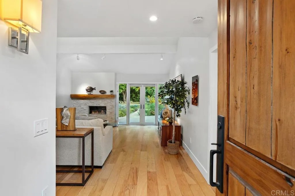 1277 Santa Luisa Dr.