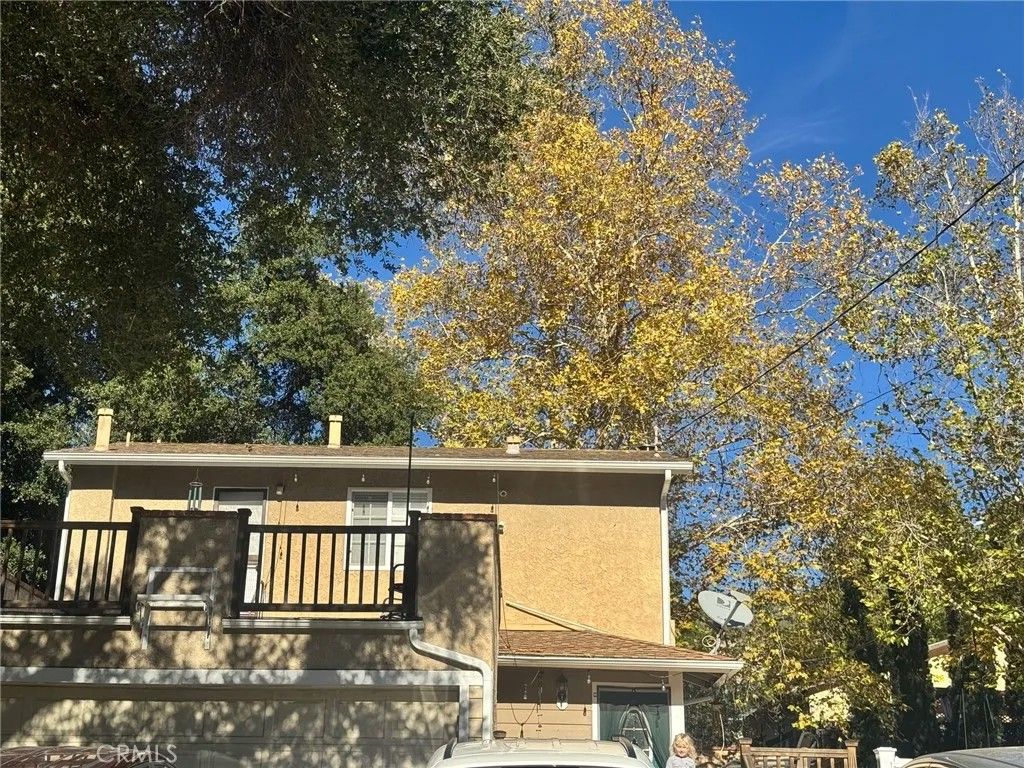 Photo of 15609 Spunky Canyon Road, Green Valley, CA 91390 (MLS # SR26001933)