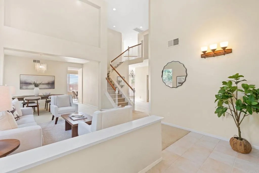 6181 Sunset Crest Way