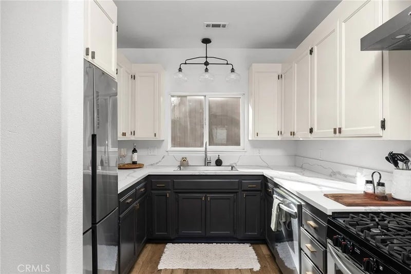 131 W 3rd